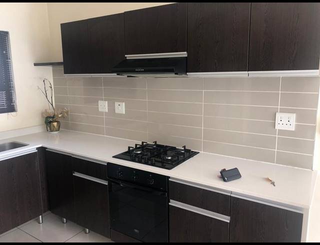 2 BEDROOM APARTMENT FOR SALE IN FOURWAYS